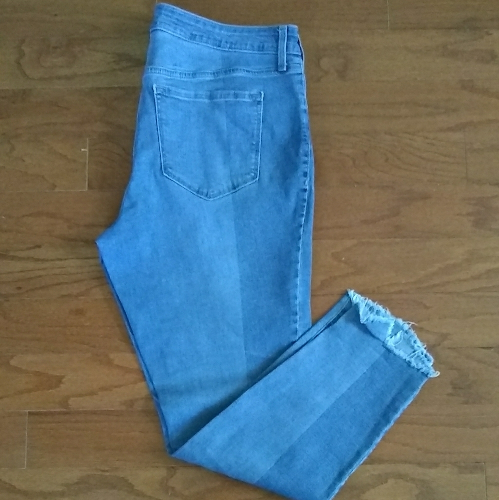 {Old Navy} Rockstar Skinny Jeans